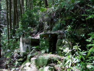 "Hokora" a small shrine